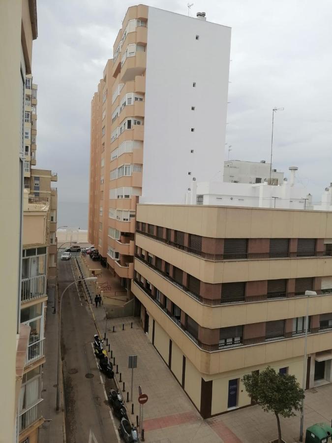 Keka En Playa La Victoria Con Ascensor Grupo Ac Gestion Apartment Cádiz Exterior photo